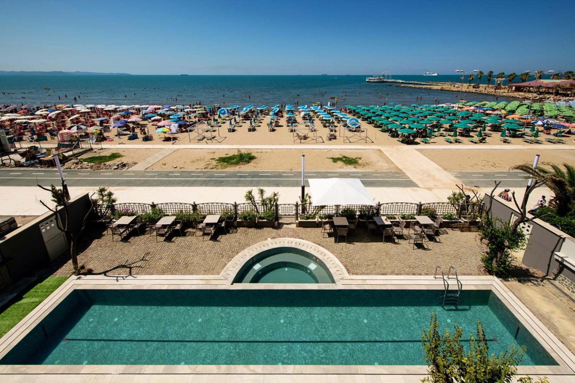 Hotel Vila 11 Durres Exterior photo